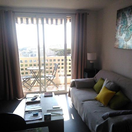 Nice Apartment Bagian luar foto