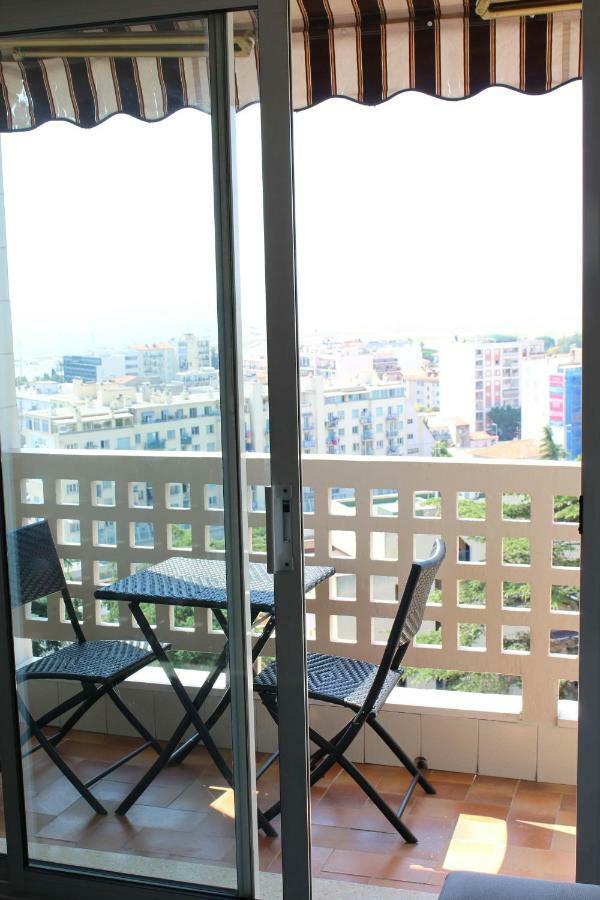 Nice Apartment Bagian luar foto